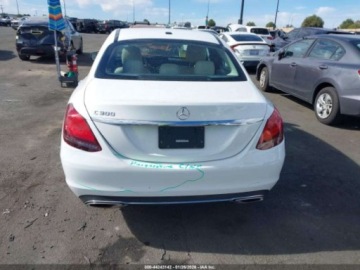 Mercedes Klasa C W205 2020 Mercedes-Benz Klasa C 300 2020 2.0 Benzyna 255KM, zdjęcie 4