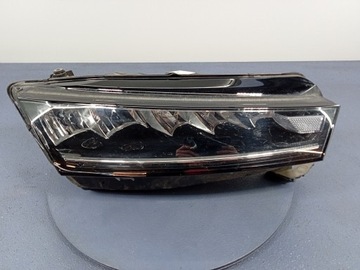 OCTAVIA IV 20- REFLEKTOR PRAWY FULL LED 5E4941016