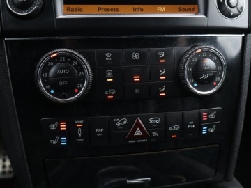 Mercedes Klasa M W164 Off-roader Facelifting 3.0 V6 (300 CDI BlueEFFICIENCY) 204KM 2010 Mercedes ML ML 300 CDI, 201 KM, 4X4, Automat, zdjęcie 17