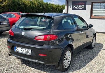 Alfa Romeo 147 Hatchback 1.9 JTD 115KM 2006 Alfa Romeo 147 2006 r. 1.9 Diesel 116KM, zdjęcie 5