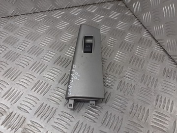 PANEL SZYBY PRAWY PRZÓD TOYOTA COROLLA E12 1.4 D4D