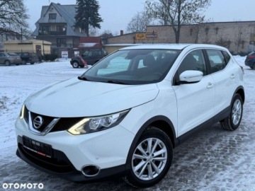 Nissan Qashqai II Crossover 1.2 DIG-T 115KM 2015 Nissan Qashqai Nissan Qashqai 1.2 DIG-T N-Vision 1.2 Benzyna 115KM, zdjęcie 2