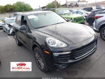 Porsche Cayenne III 2018 Porsche Cayenne 2018 3.6L V-6 AWD 3.6 Benzyna 300KM