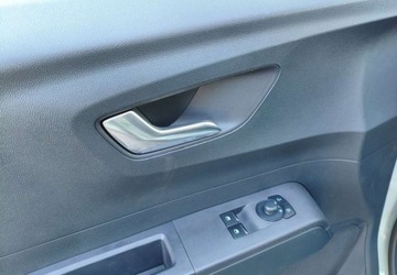 Ford Tourneo Courier II 1.0 EcoBoost 125KM 2025 Ford Tourneo Courier Ford Tourneo Courier 1.0 EcoBoost Trend Benzyna 125KM, zdjęcie 11