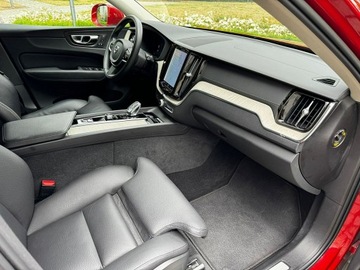 Volvo XC60 II Crossover Facelifting 2.0d B4 197KM 2022 Volvo XC 60 Inscription lift, zdjęcie 7