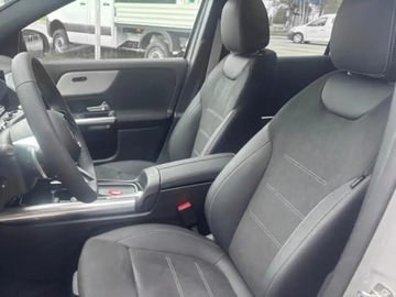 Mercedes GLA II Off-roader Facelifting 1.3 200 163KM 2025 MERCEDES-BENZ GLA 200 AMG Line Suv 1.3 (163KM) 2025, zdjęcie 4