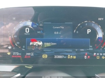 Chevrolet Suburban GMT900 2025 Chevrolet Suburban 2025r., 4x4, 5.3L 5.3 Benzyna 335KM, zdjęcie 10