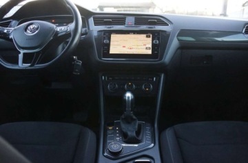 Volkswagen Tiguan II SUV 2.0 TDI 190KM 2018 Volkswagen Tiguan 2.0 TDI CR 190 KM, 4x4, Virtual, Navi, Kamera, Webasto,, zdjęcie 12