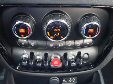 Mini Clubman F54 Kombi 2.0 D 150KM 2017 MINI Clubman Cooper D, Salon Polska, Klima, zdjęcie 11