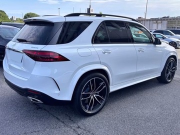 Mercedes GLE V167 SUV Facelifting 2.0 300d 269KM 2025 MERCEDES-BENZ GLE 300 d 4-Matic AMG Line 2.0 (269KM) 2025, zdjęcie 3