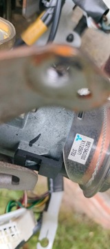 SLOUPEC VOLANT SPÍNACÍ SKŘÍŇKA SUBARU OUTBACK III