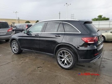 Mercedes GLC C253 2021 Mercedes-Benz GLC 2021 r.,2,0L 300 4MATIC 2.0 Benzyna 255KM, zdjęcie 3