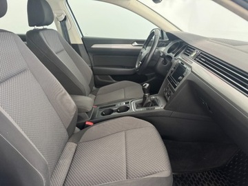 Volkswagen Passat B8 Limousine 1.6 TDI BlueMotion Technology 120KM 2017 Volkswagen Passat 120KM Comfortline LED Salon PL 1rej. 2018 SSU 1.6, zdjęcie 19