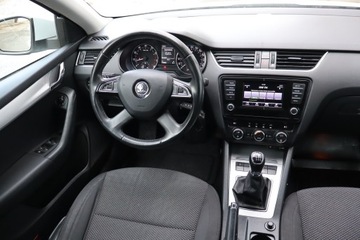 Skoda Octavia III Liftback 1.4 TSI 140KM 2014 Skoda Octavia 1.4 TSI, Salon Polska, Klima, zdjęcie 6