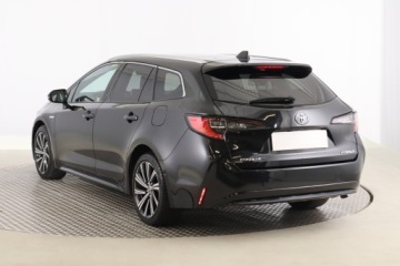 Toyota Corolla XII TS Kombi 1.8 Hybrid 122KM 2021 Toyota Corolla 1.8 Hybrid, Salon Polska, zdjęcie 1