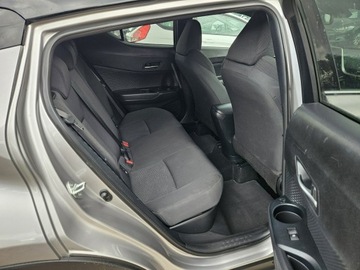 Toyota C-HR I Crossover 1.8 Hybrid 122KM 2019 Toyota C-HR 1,8 Hybryda 122KM automat kamera, zdjęcie 6