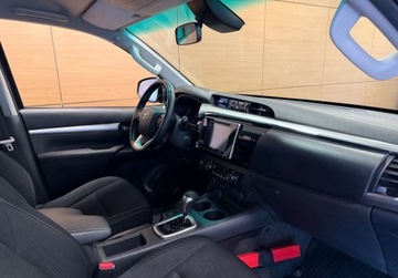 Toyota Hilux VIII Podwójna kabina 2.4 D-4D 150KM 2019 Toyota Hilux salon Polska FV 23 tylko 19 tys km R CARS Warszawa 2.4 150KM, zdjęcie 11