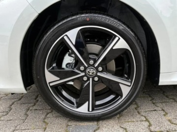 Toyota Yaris IV Hatchback Facelifting 1.5 Hybrid Dynamic Force 130KM 2025 Od ręki - Executive 1.5 Hybrid 130KM | Podgrzewane fotele!, zdjęcie 15