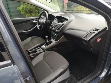 Ford Focus III Kombi 1.0 EcoBoost 125KM 2013 Ford Focus 1.0 12V 125KM Klimatronik Halogeny, zdjęcie 18