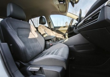 Volkswagen Golf VIII Hatchback 1.5 TSI EVO 150KM 2024 Volkswagen Golf Life Pakiety, ACC, Podgrzewane fotele, Kamera, Bezwypadko, zdjęcie 15