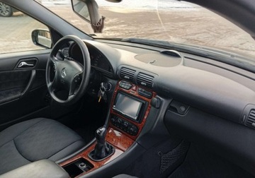 Mercedes Klasa C W203 Sedan W203 1.8 (C 200 Kompressor) 163KM 2005 Mercedes-Benz Klasa C Zarejestrowany - benzyna - 1,8 - 163 KM 1.8 Benzyna, zdjęcie 13