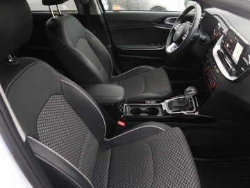 Kia XCeed PHEV 1.6 GDi Plug-in Hybrid 141KM 2022 Kia XCeed Plug-in-Hybrid, Salon Polska, zdjęcie 8