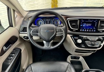 Chrysler Pacifica I 2016 Chrysler Pacifica Chrysler Pacifica 3.6 Benzyna 290KM, zdjęcie 5