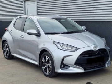 Toyota Yaris IV Hatchback Facelifting 1.5 Hybrid Dynamic Force 116KM 2025 Od ręki - Style 1.5 Hybrid 116KM | Podgrzewane fotele!, zdjęcie 2