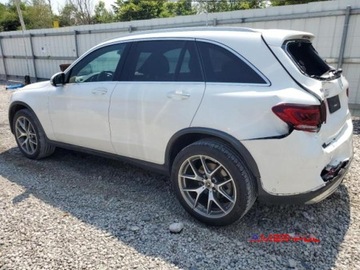 Mercedes GLC C253 2021 Mercedes-Benz GLC 2021 r.,2,0L 300 4MATIC 2.0 Benzyna 255KM, zdjęcie 3