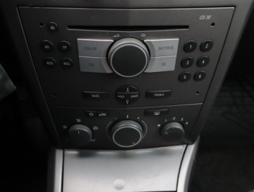 Opel Astra H Kombi 1.9 CDTI ECOTEC 100KM 2005 Opel Astra 1.9 CDTI, Klima,ALU, Alarm, zdjęcie 12