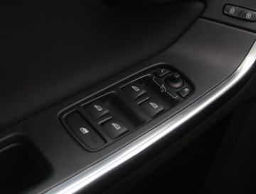 Volvo S60 II Sedan 2.4 D5 215KM 2013 Volvo S60 D5, Salon Polska, Serwis ASO, 211 KM, zdjęcie 15