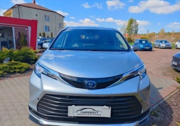 Toyota Sienna III 2021 Toyota Sienna 2.5 HSD HYBRYDA Gwarancja 83 tys. km Zobacz 2.7 Benzyna, zdjęcie 9