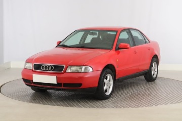 Audi A4 B5 Sedan 1.6 i 101KM 1997 Audi A4 1.6, Klima, Klimatronic,ALU, zdjęcie 1