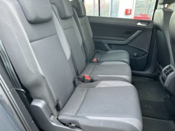 Volkswagen Touran III 1.5 TSI EVO 150KM 2021 Volkswagen Touran 1.5 TSI EVO Comfortline Plus. VAT Marza 1.5 Benzyna, zdjęcie 35