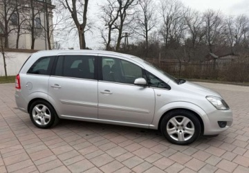 Opel Zafira B 1.8 ECOTEC 140KM 2008 Opel Zafira Opel Zafira 1.8 Family 1.8 Benzyna 140KM, zdjęcie 22