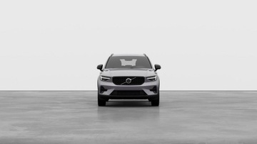 Volvo XC40 Crossover Facelifting 2.0 B3 163KM 2025 Volvo XC 40 Plus Dark B3 Mild Hybrid Benzyna, zdjęcie 2