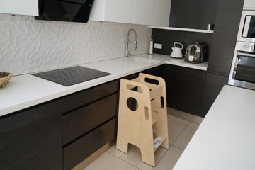 Деревянный кухонный помощник для ребенка. Складная кухонная доска 2 в 1.