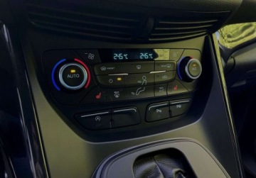 Ford Kuga II SUV Facelifting 2.0 TDCi 120KM 120KM 2019 Ford Kuga ST-LINE ZAREJESTROWANY AUTOMAT gwarancja bezwypadkowa, zdjęcie 31