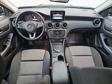 Mercedes GLA I Off-Roader Facelifting 1.6 180 122KM 2019 Mercedes-Benz GLA 180 Krajowy, Automat, niski prze, zdjęcie 11