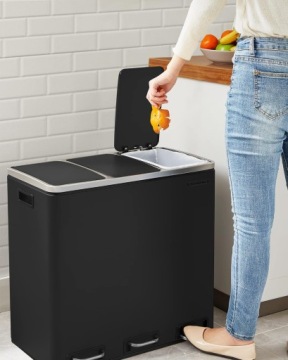 Тройной контейнер для мусора емкостью 54 л.