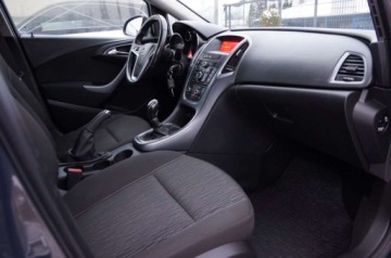 Opel Astra J Sports Tourer Facelifting 1.7 CDTI ECOTEC 110KM 2013 Opel Astra 1.7 Diesel 110 K. Klimatyzaqcja, Tempomat, LED, GWARANCJA 1.7, zdjęcie 18