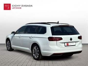 Volkswagen Passat B8 Variant Facelifting 2.0 TDI SCR 150KM 2023 Volkswagen Passat 2.0 TDI 150KM Business DSG Panorama Kamera LED Matrix Se, zdjęcie 2