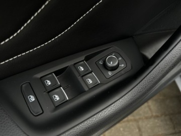 Volkswagen Arteon Fastback Facelifting 2.0 TSI 190KM 2022 Volkswagen Arteon |Digital Cockpit| R-Line| Kierow, zdjęcie 10