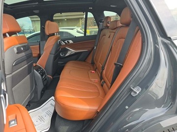 BMW X5 G05 2024 BMW X5 M60I XDrive 2024 4.4l 4.0 Benzyna 523KM, zdjęcie 6