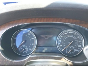 Bentley Bentayga 2018 Bentley Bentayga Signature 2018 6.0 Benzyna 600KM, zdjęcie 10