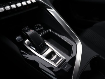 Peugeot 5008 II Crossover 1.2 PureTech 130KM 2020 Peugeot 5008 PureTech 130, Salon Polska, zdjęcie 12