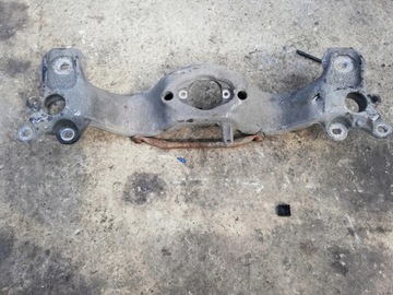 NOSNÍK UCHYCENÍ POD PŘEVODOVKY AUDI A4 B6 B7