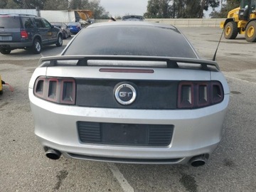 Ford Mustang V 2013 Ford Mustang GT 2013 5.0L 5.0 Benzyna 420KM, zdjęcie 2