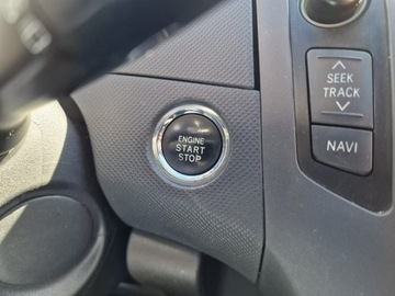 Toyota Yaris II Hatchback 5d 1.4 D-4D 90KM 2006 Toyota Yaris 1.4 D4-D 90 KM, Klimatyzacja, Klucz, zdjęcie 12