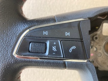 МНОГОФУНКЦИОНАЛЬНОЕ РУЛЕВОЕ КОЛЕСО SEAT LEON III FR